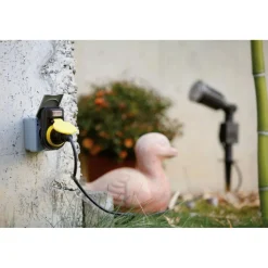 Außensteckdosen-Zwischenstecker mit Ein/Aus-Schalter