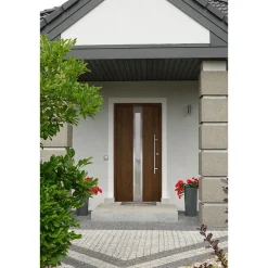 SplenDoor  Premium-Haustür Passivedoor Stockholm RC2 energiesparend einbruchsicher nussbaum 110 x 210 cm rechts